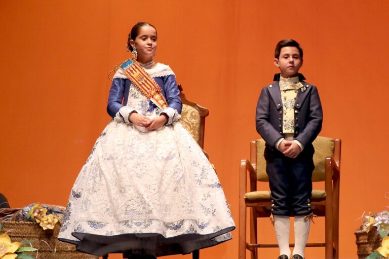 Carmen Fabregat, proclamada reina infantil de la Fira d’Onda 2018