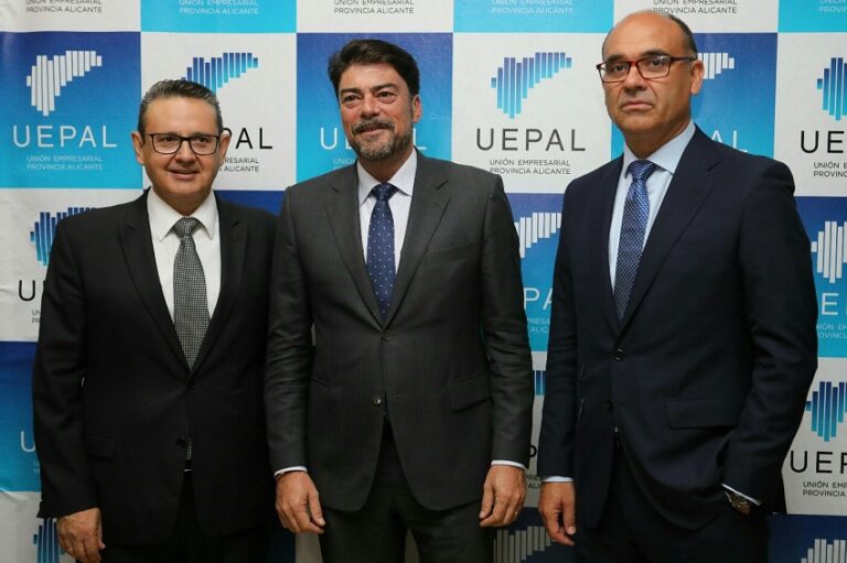 L’Alcalde assisteix a l’Assemblea Extraordinària Electoral de la Unió Empresarial de la Província d’Alacant
