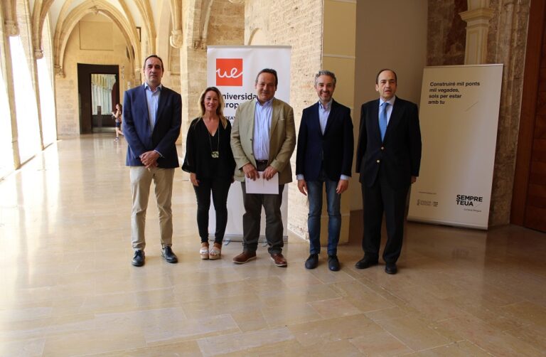 El repte Architecthon de València vol repensar l’espai de la Plaça de l’Ajuntament de València