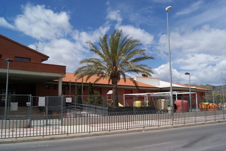 Benicàssim reclama actuacions en els col·legis de la població