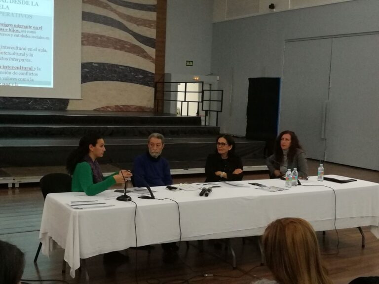 Alacant presenta el projecte intercultural als barris de la ciutat