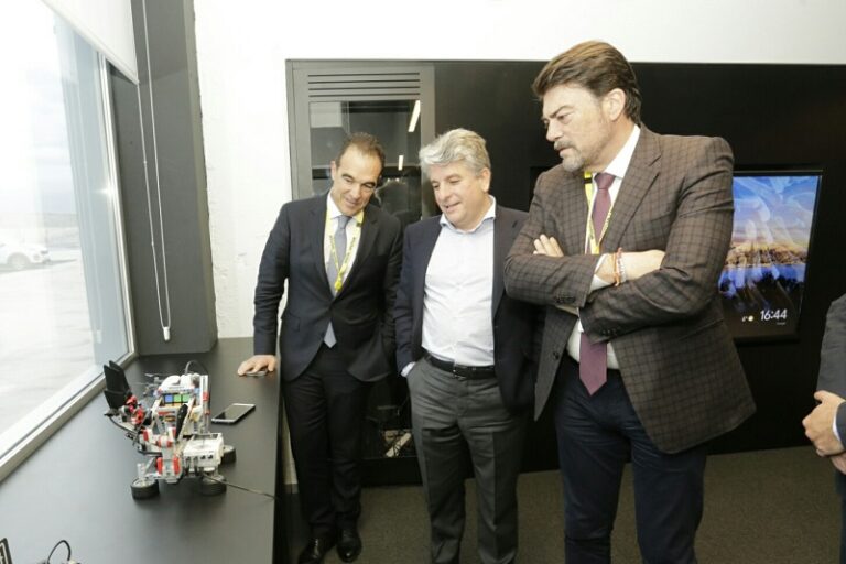 L’alcalde d’Alacant es reuneix amb directius de Accenture per a actualitzar l’agenda per a innovació