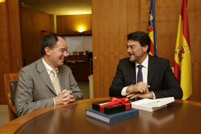 alcalde-alacant-embaixador-belgica