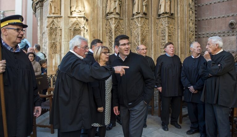 El Tribunal de les Aigües rebrà 200.000 euros de la Diputació per a reparar la ‘sèquia mare’ que rega l’horta