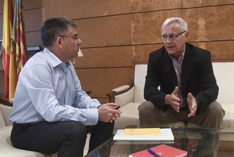 Joan Ribó es reuneix amb el nou delegat de Govern en València per parlar de transport i altres temes sensibles