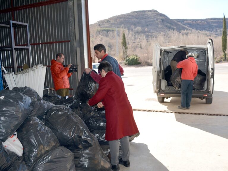 Morella recull 500 quilos de taps per ajudar a Celia