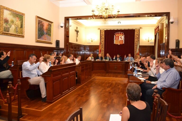 La Diputació invertirà més de 30 milions per a millorar la seguretat en les carreteres de la província