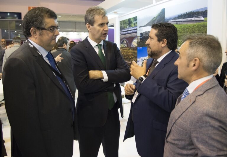 La Diputació invertirà 300.000 euros en una campanya promocional per a multiplicar els turistes que arriben per l’AVE a Castelló