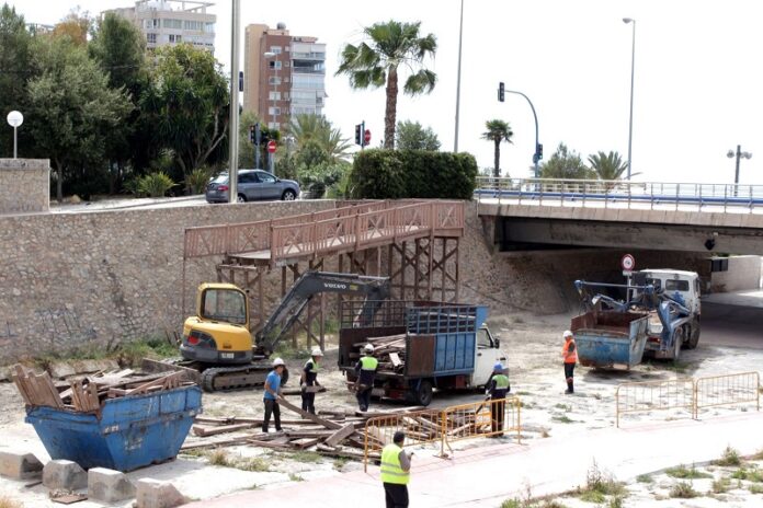 retirada-pasarella-platja-alacant