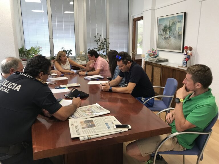 L’ajuntament de Benicàssim encarregarà un estudi de risc i revisarà d’urgència tot l’arbrat del passeig sud