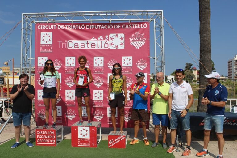 Màxima participació en la tretzena edició del Triatló de Borriana